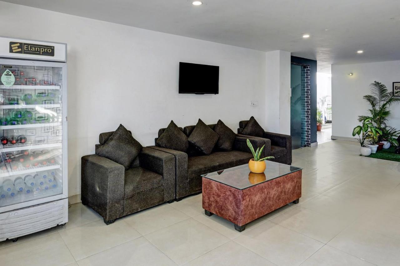 Super Townhouse Tipsyy Near Bestech Central Square Mall Gurgaon Exterior foto