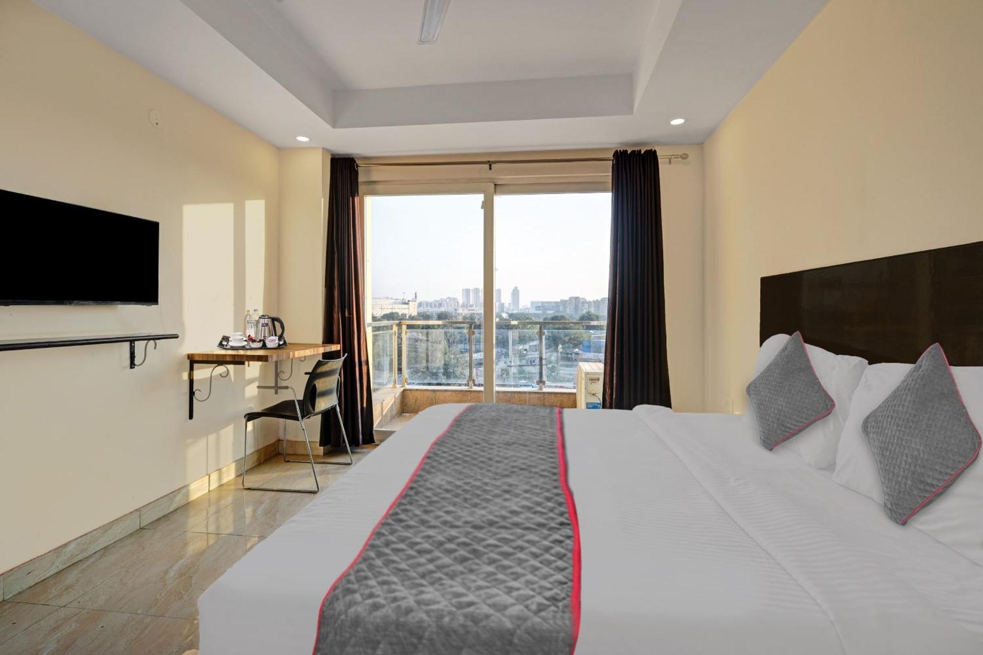 Super Townhouse Tipsyy Near Bestech Central Square Mall Gurgaon Exterior foto