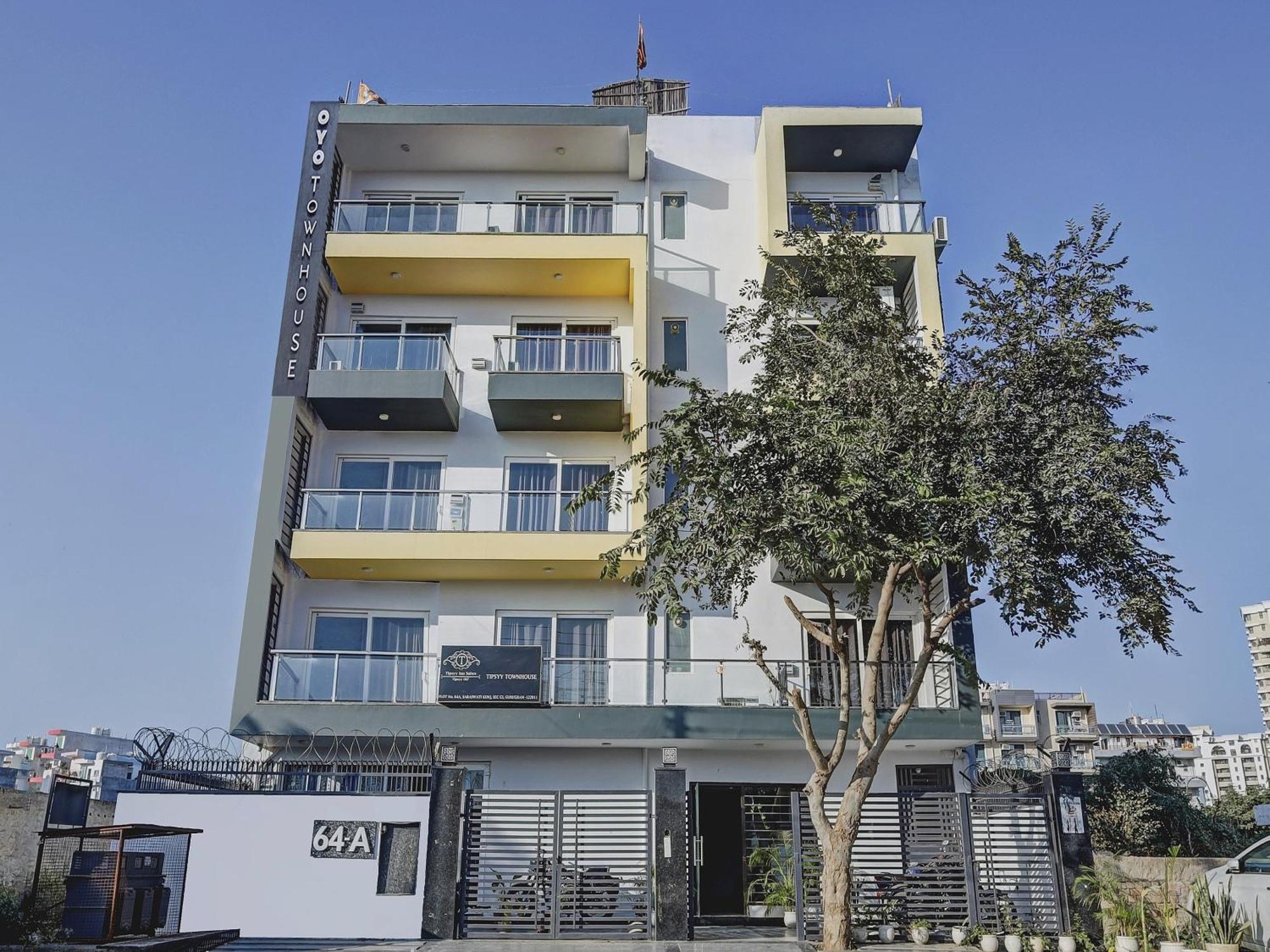 Super Townhouse Tipsyy Near Bestech Central Square Mall Gurgaon Exterior foto