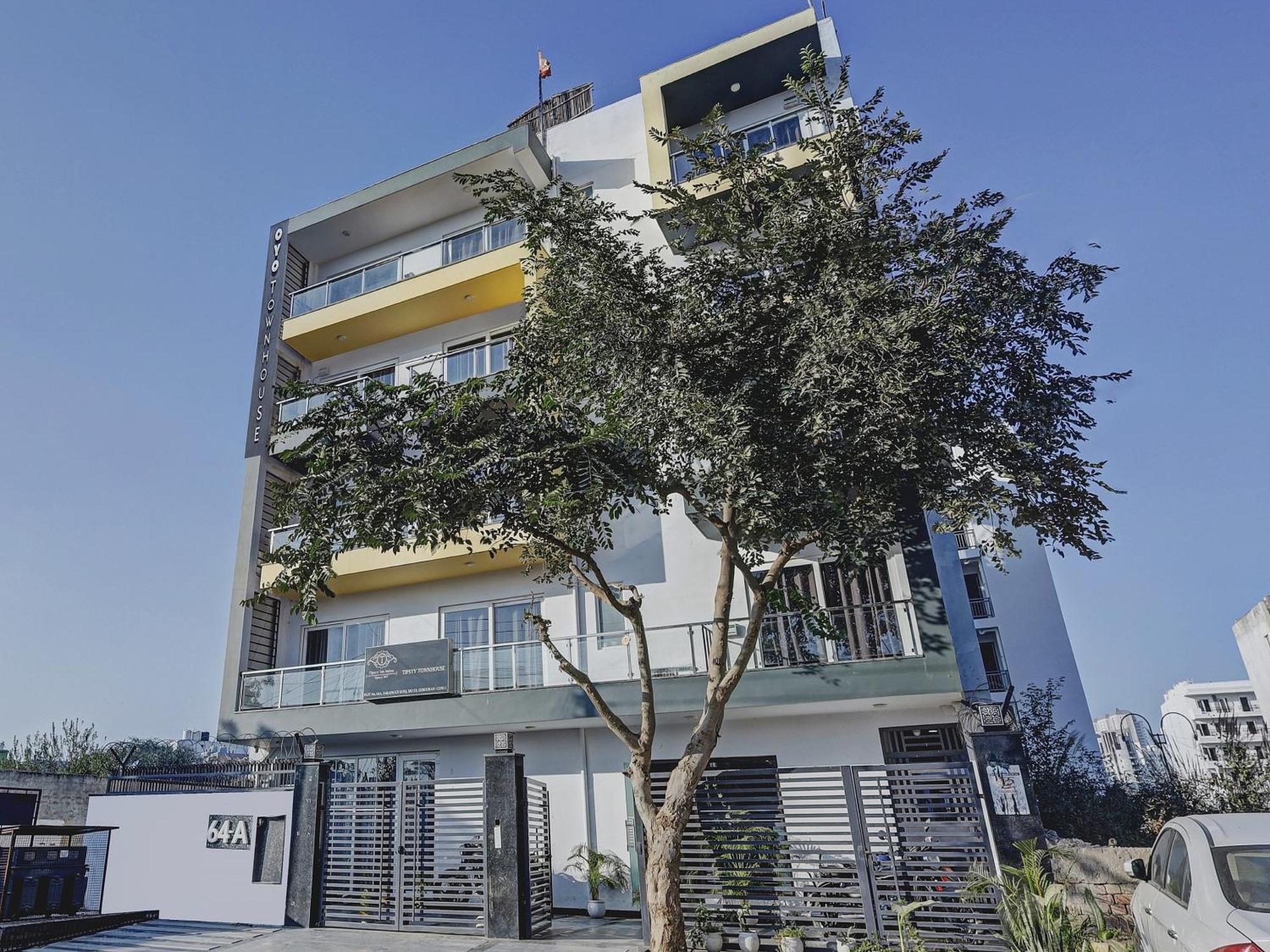 Super Townhouse Tipsyy Near Bestech Central Square Mall Gurgaon Exterior foto